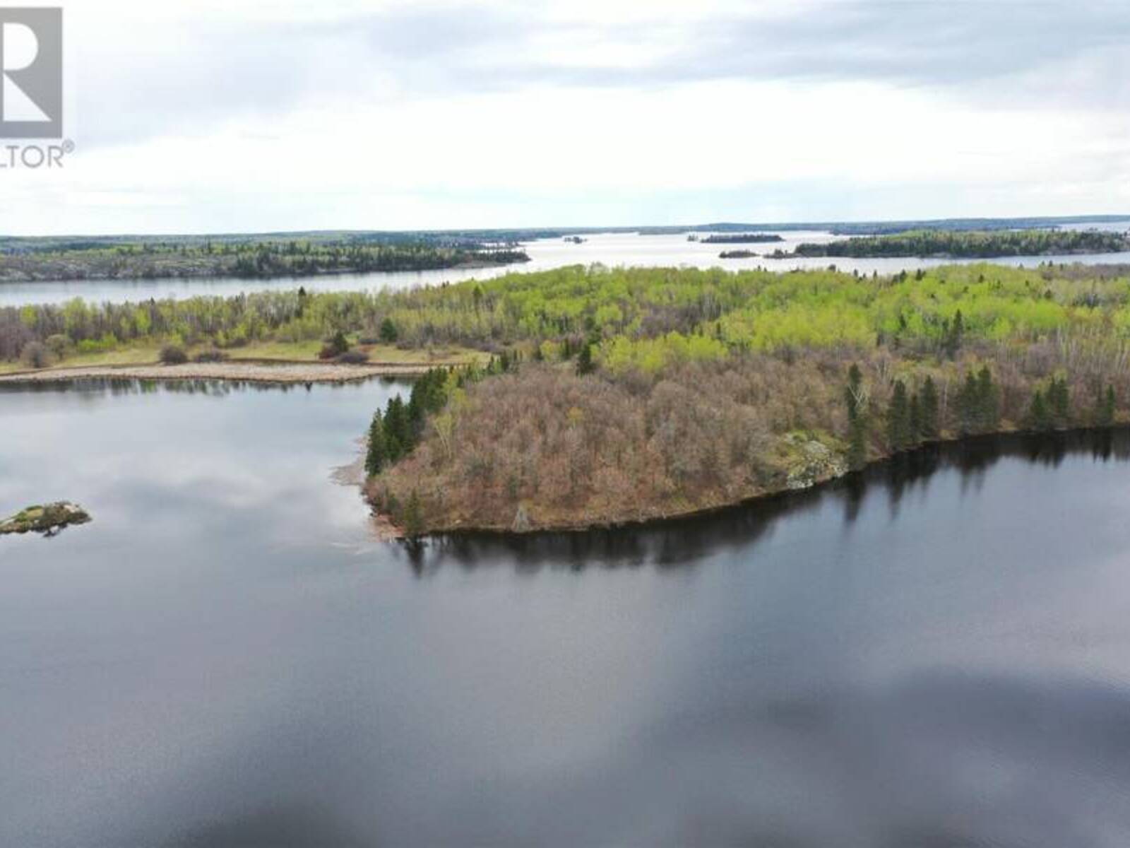 LOT 16 BIG NARROWS ISLAND LAKE OF THE WOODS, Kenora, Ontario P0X 1C0