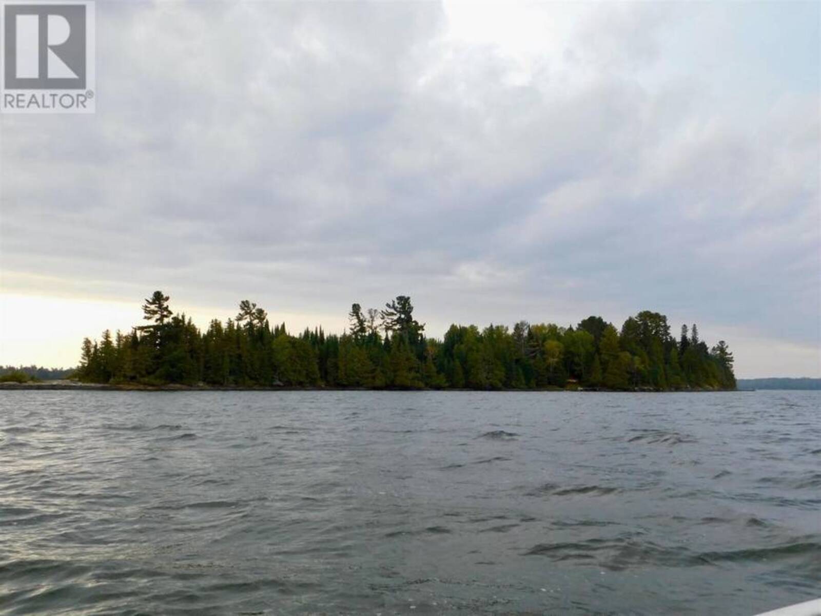 4 Sunset Island, Kenora, Ontario P0V 2X0