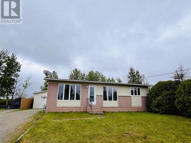 132 Centennial DR Longlac Ontario, P0T 2A0