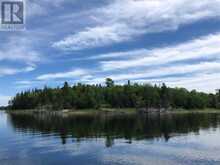 2 Middle Lake | Kenora Ontario | Slide Image Ten
