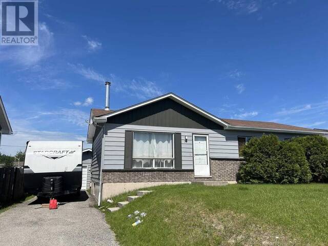 36 Wendego ST Manitouwadge Ontario, P0T 2C0