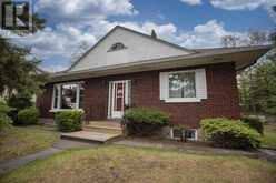 33 Summit AVE | Thunder Bay Ontario | Slide Image Two