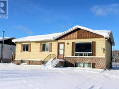 34 Matachewan RD Manitouwadge Ontario, P0T 2C0