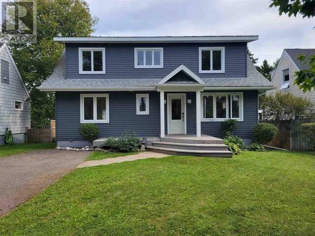 63 Rupert ST Thunder Bay Ontario, P7B 3W6