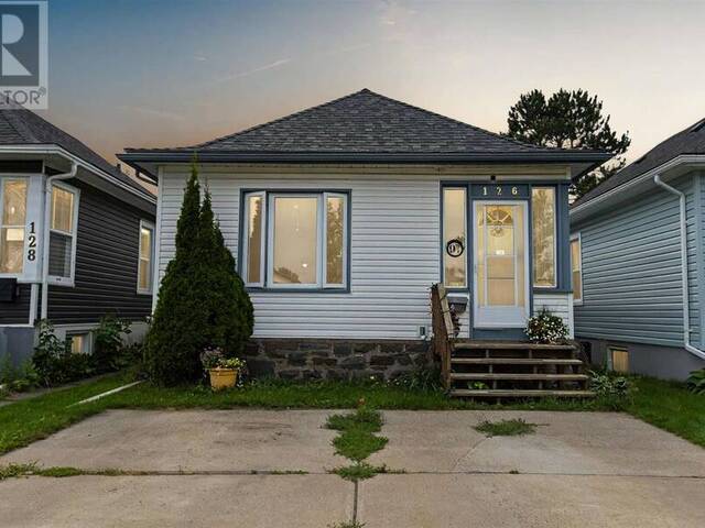 126 Amelia ST E Thunder Bay Ontario, P7E 3Z4