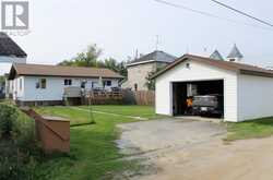 214 THIRD ST | Rainy River Ontario | Slide Image Eight