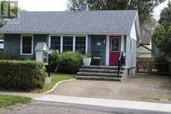 147 Ray Blvd | Thunder Bay Ontario | Slide Image Two