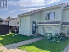 584 Pasteur RD Thunder Bay Ontario, P7B 5W9