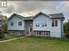 11 King ST Sioux Lookout Ontario, P8T 1B9