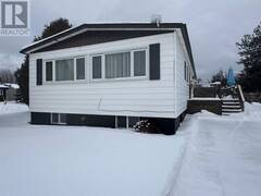 26 Lynx AVE Manitouwadge Ontario, P0T 2C0