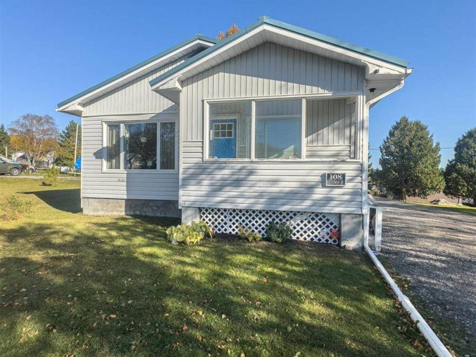 108 Renison ST, Nipigon, Ontario P0T 2J0