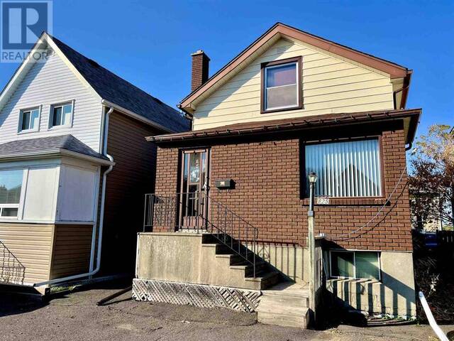 825 McIntosh ST Thunder Bay Ontario, P7C 3A7