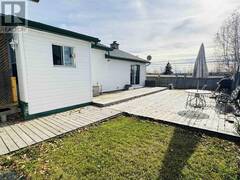 2 Murdock ST Kenora Ontario, P0V 1L0