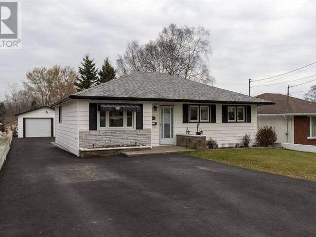 369 Royal ST Thunder Bay Ontario, P7A 3N5