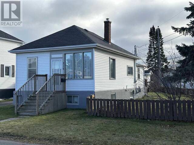 216 Atlantic AVE Thunder Bay Ontario, P7C 2S8