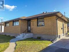 116 Elmwood CRES Thunder Bay Ontario, P7E 6A7