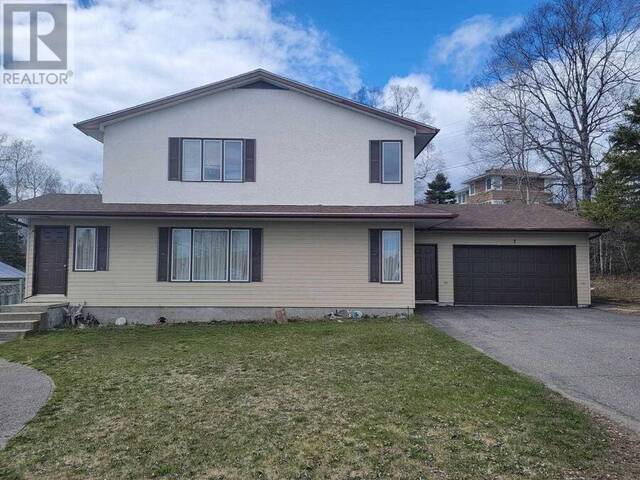 7 LAKEVIEW DR Terrace Bay Ontario, P0T 2W0 - 5 Bedrooms Home For Sale