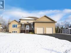 467 Whitewater Place Rosslyn Ontario, P7K 0A8