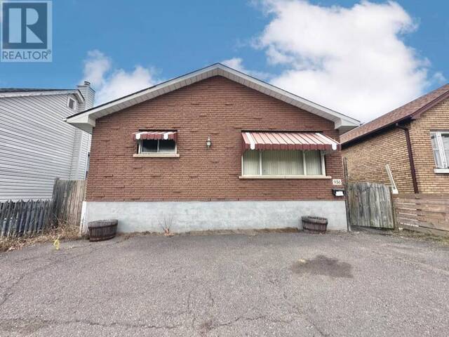 936 Simpson ST Thunder Bay Ontario, P7C 3K6