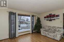 302 Glasgow PL | Thunder Bay Ontario | Slide Image Eight