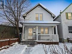 630 Wiley ST Thunder Bay Ontario, P7C 3N7