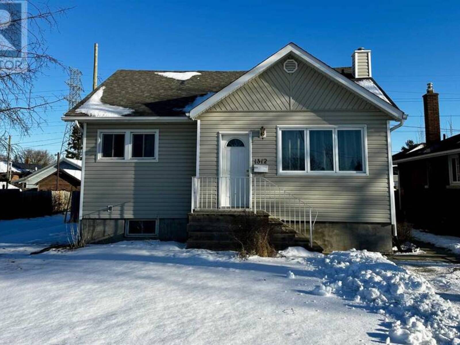 1312 Euclid AVE, Thunder Bay, Ontario P7E 2W4