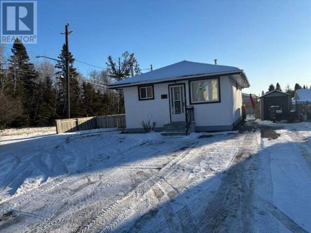 295 Cowan ST Thunder Bay Ontario, P7A 1R6