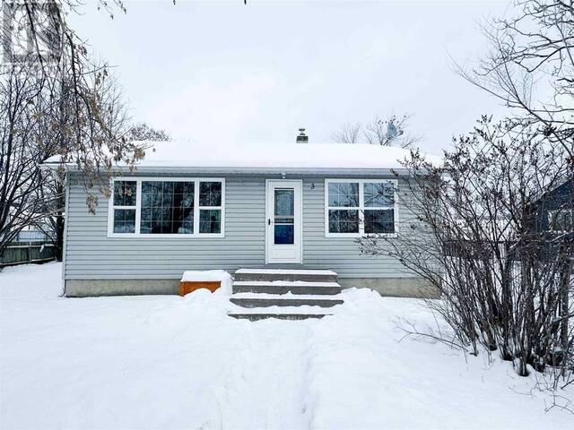 3 Murdock ST Kenora Ontario, P0V 1L0