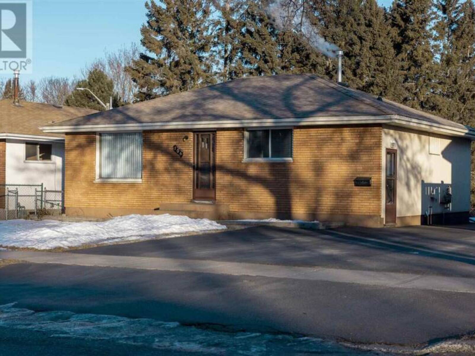 106 Theresa ST, Thunder Bay, Ontario P7A 5P7