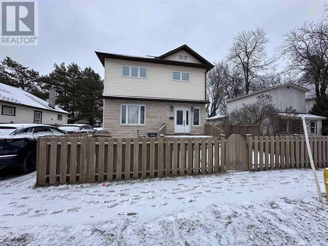 450 Vickers ST N Thunder Bay Ontario, P7C 4B5