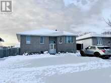 750 Porcupine BLVD | Thunder Bay Ontario | Slide Image One