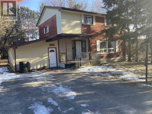 103 Enniskillen Street Thunder Bay Ontario, P7B 4L9