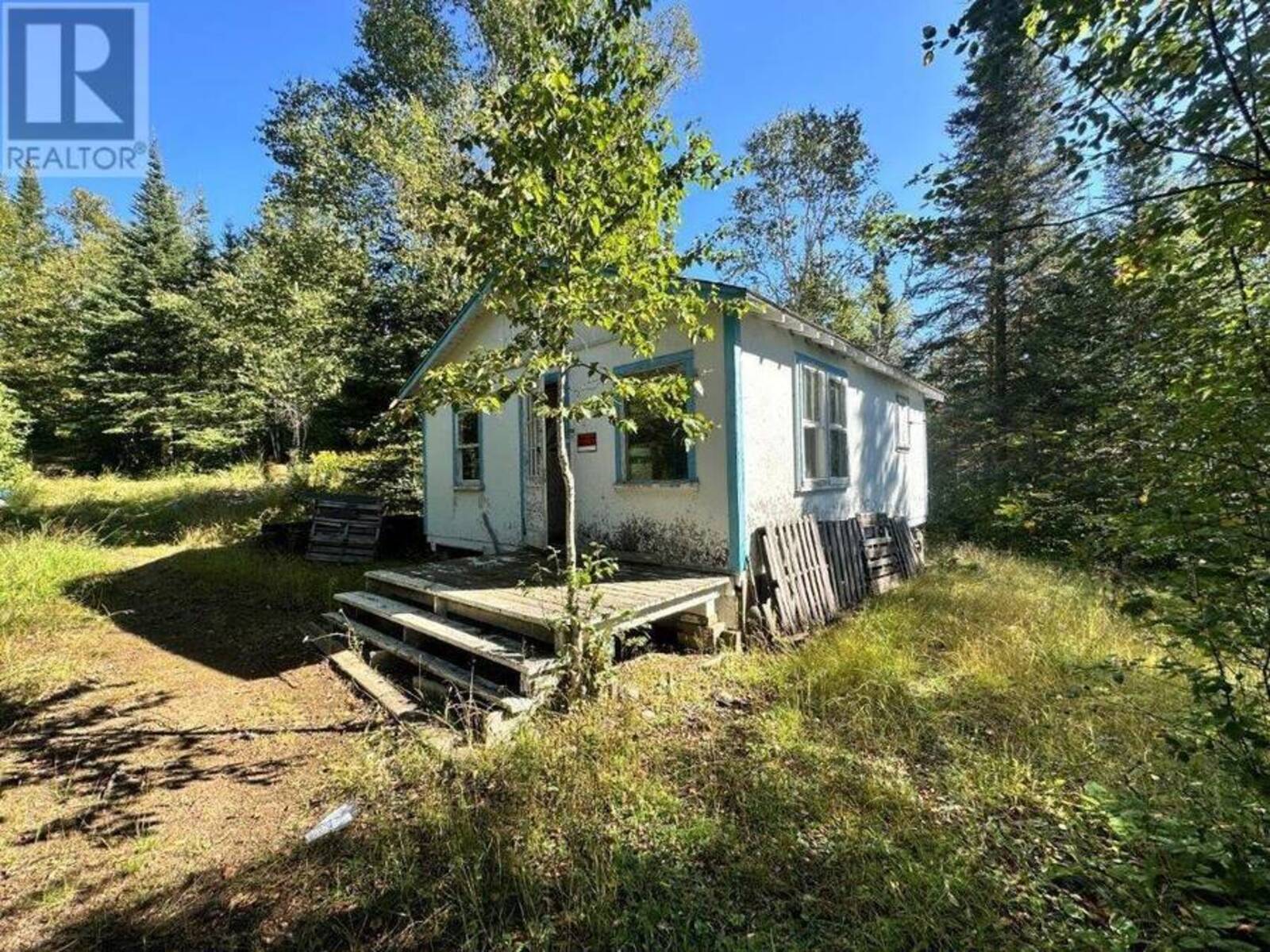 77 Cummins Lake Road, Thunder Bay, Ontario P7G 0Y7