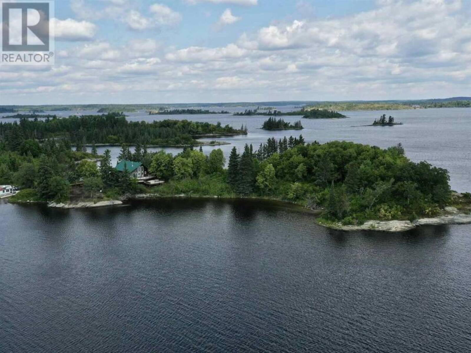 Private Island Lake of the Woods, Keewatin, Ontario P0X 1C0