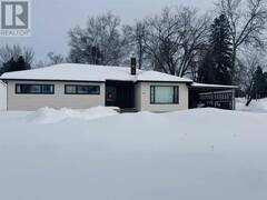 215 Earl AVE Dryden Ontario, P8N 1Y2