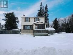 106 Poplar ST Greenstone Ontario, P0T 2A0