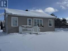 21 Heron DR Manitouwadge Ontario, P0T 2C0