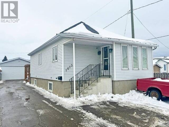 1613 Euclid Ave Thunder Bay Ontario, P7E 2W9 - Property For Sale