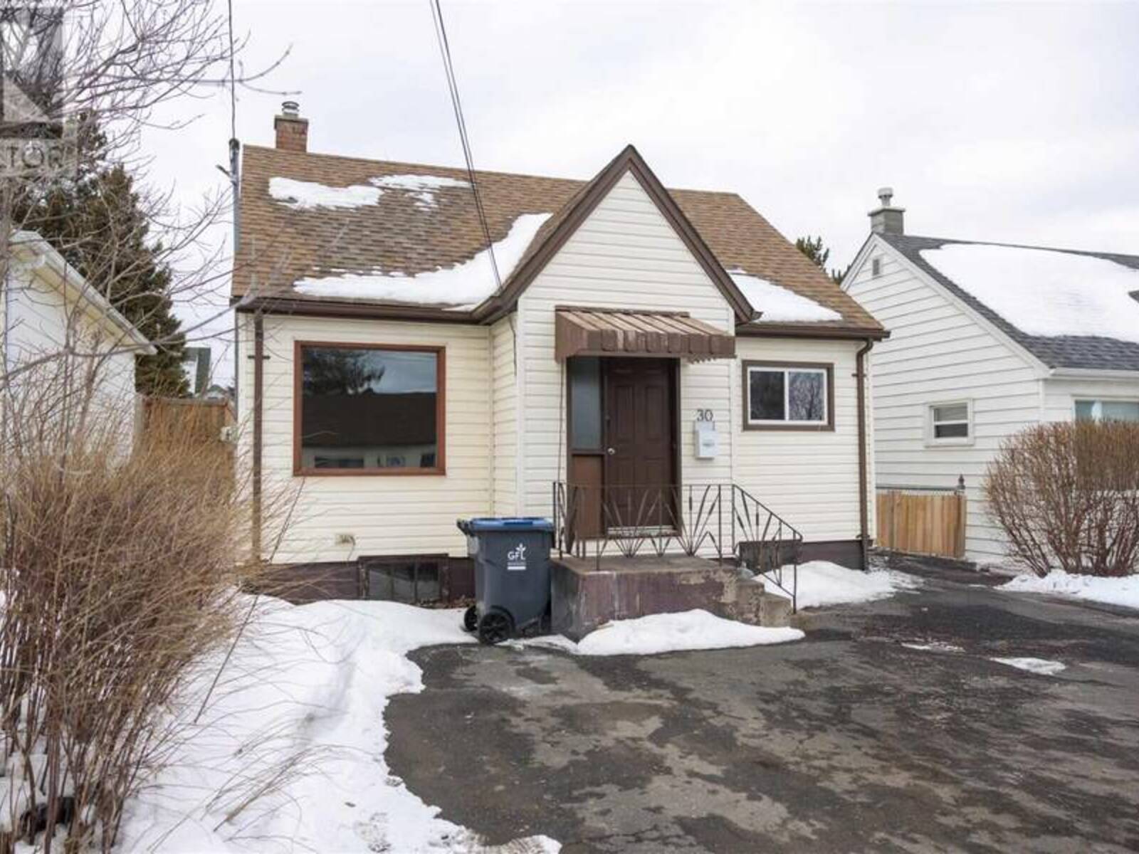 30 Stokes ST, Thunder Bay, Ontario P7A 5M5