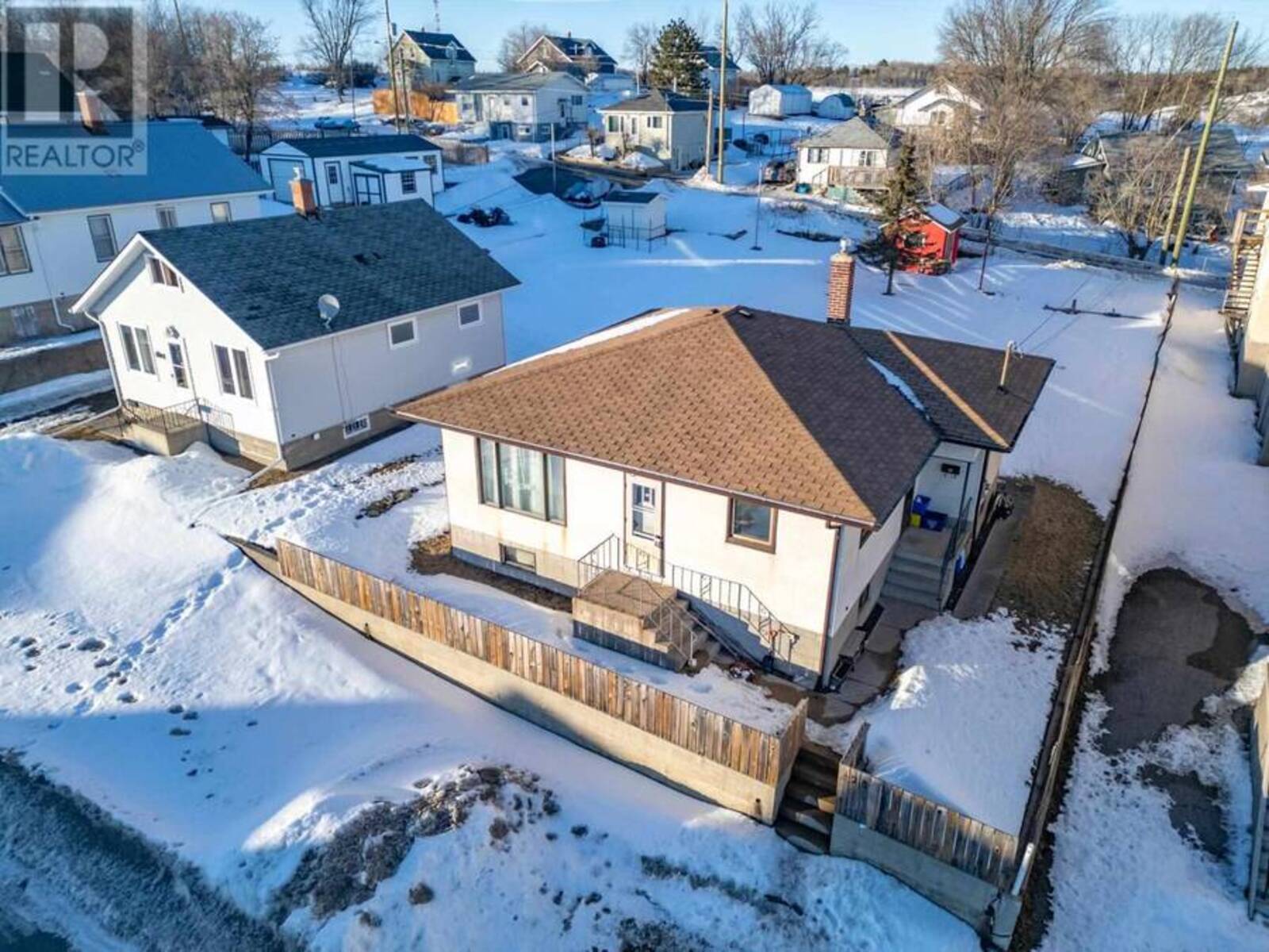 428 Fourth Street North, Kenora, Ontario P9N 2M9