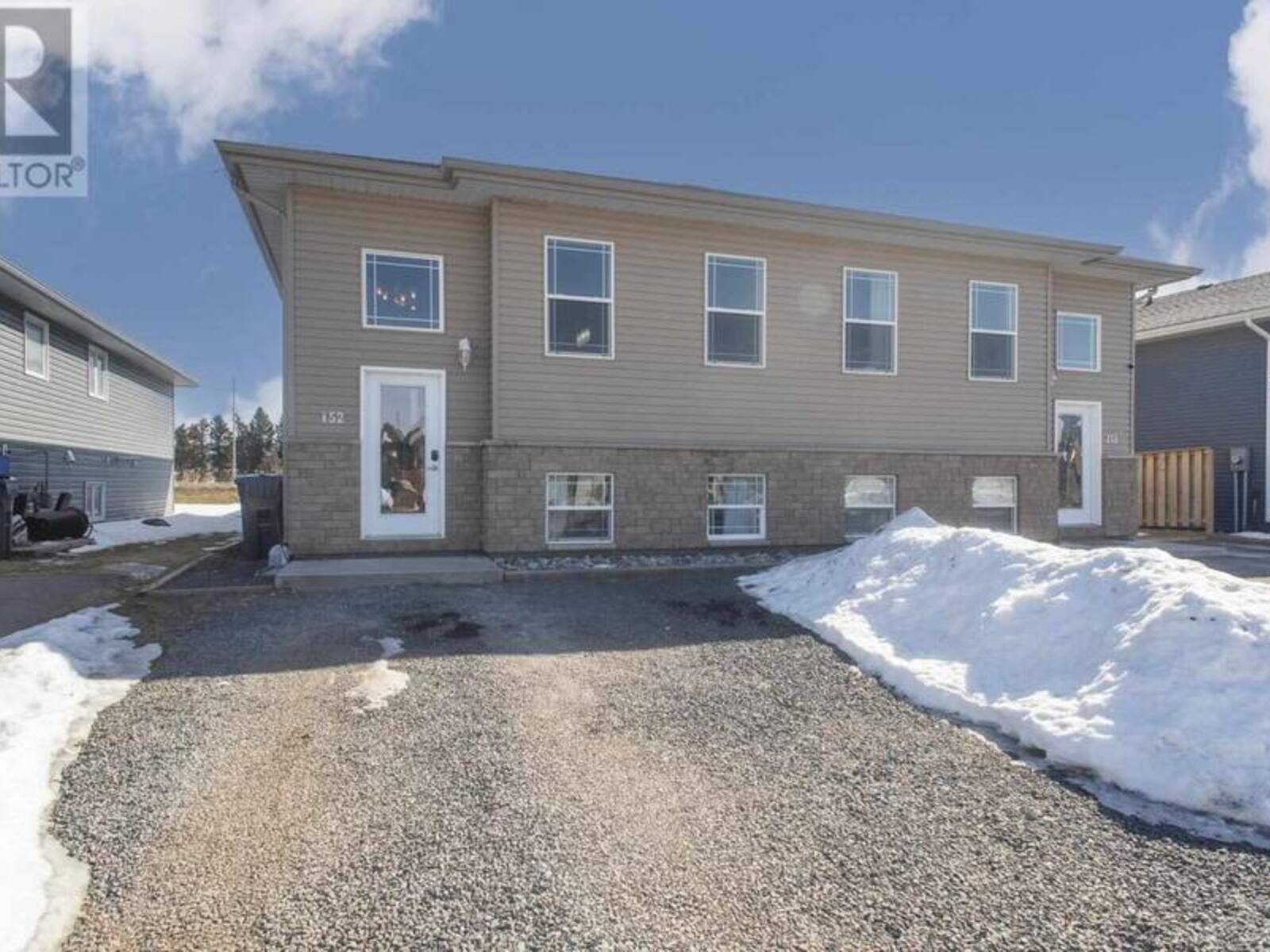 152 Cougar Cres, Thunder Bay, Ontario P7C 0B8