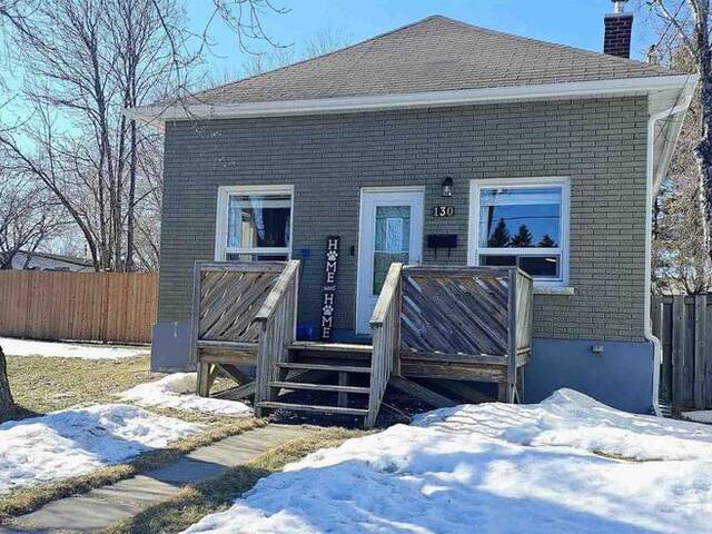 130 Pine ST Thunder Bay Ontario, P7A 5X5 - 2 Bedrooms Home For Sale