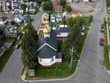 716 PACIFIC AVENUE | Thunder Bay Ontario | Slide Image Thirty-eight