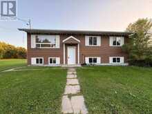 44 ELEANOR LAKE ROAD | Lake of the Woods Ontario | Slide Image One