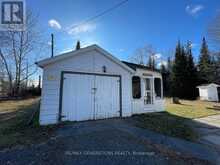 13 1ST STREET | Thunder Bay Ontario | Slide Image Thirty-five