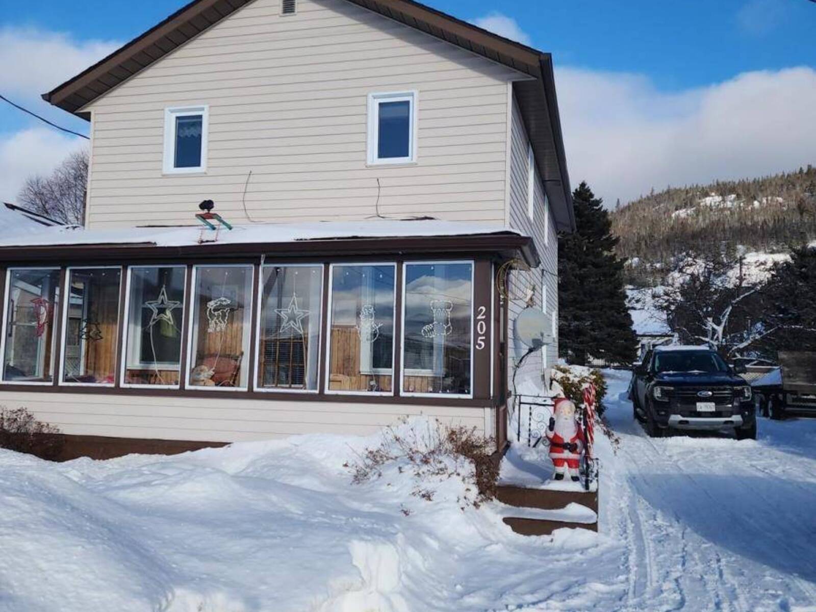 205 ONTARIO STREET, Schreiber, Ontario P0T 2S0