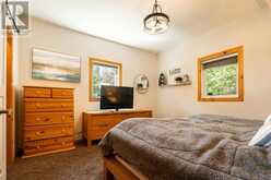 220D Phantom DR | Kenora Ontario | Slide Image Nineteen