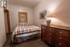 220D Phantom DR | Kenora Ontario | Slide Image Twenty-three