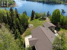 220D Phantom DR | Kenora Ontario | Slide Image Thirty-three