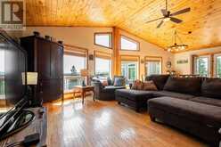 220D PHANTOM DRIVE | Keewatin Ontario | Slide Image Ten